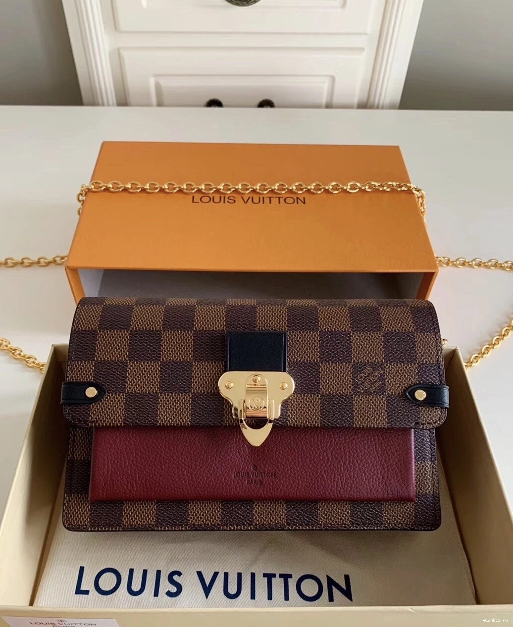 WIS LOUIS WALLET VUITTON CHAIN VAVIN 0121